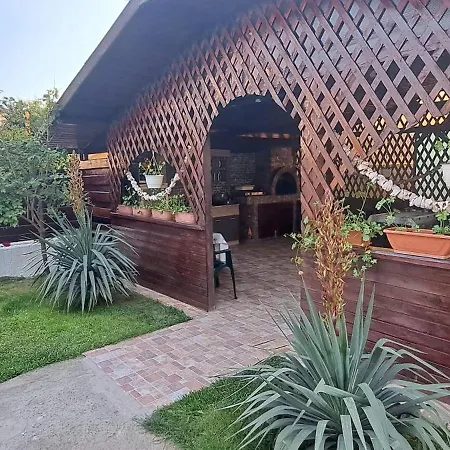 Pensiunea Nikolas دووا مايْ