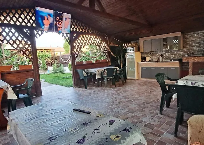 Pensiunea Nikolas 3* Două Mai